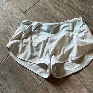 Lululemon shorts size 4